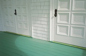 Ogunquit church porch